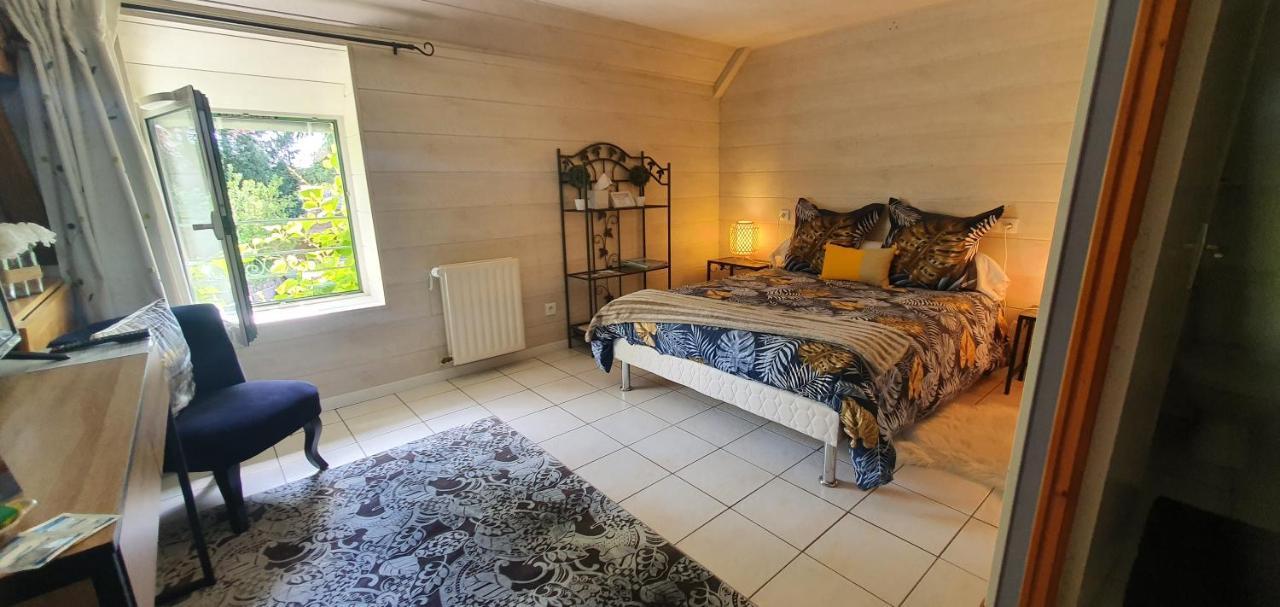 Chambres D'Hotes Avec Piscine Aux Agapanthes De Cromel - Mont Saint Michel Buitenkant foto
